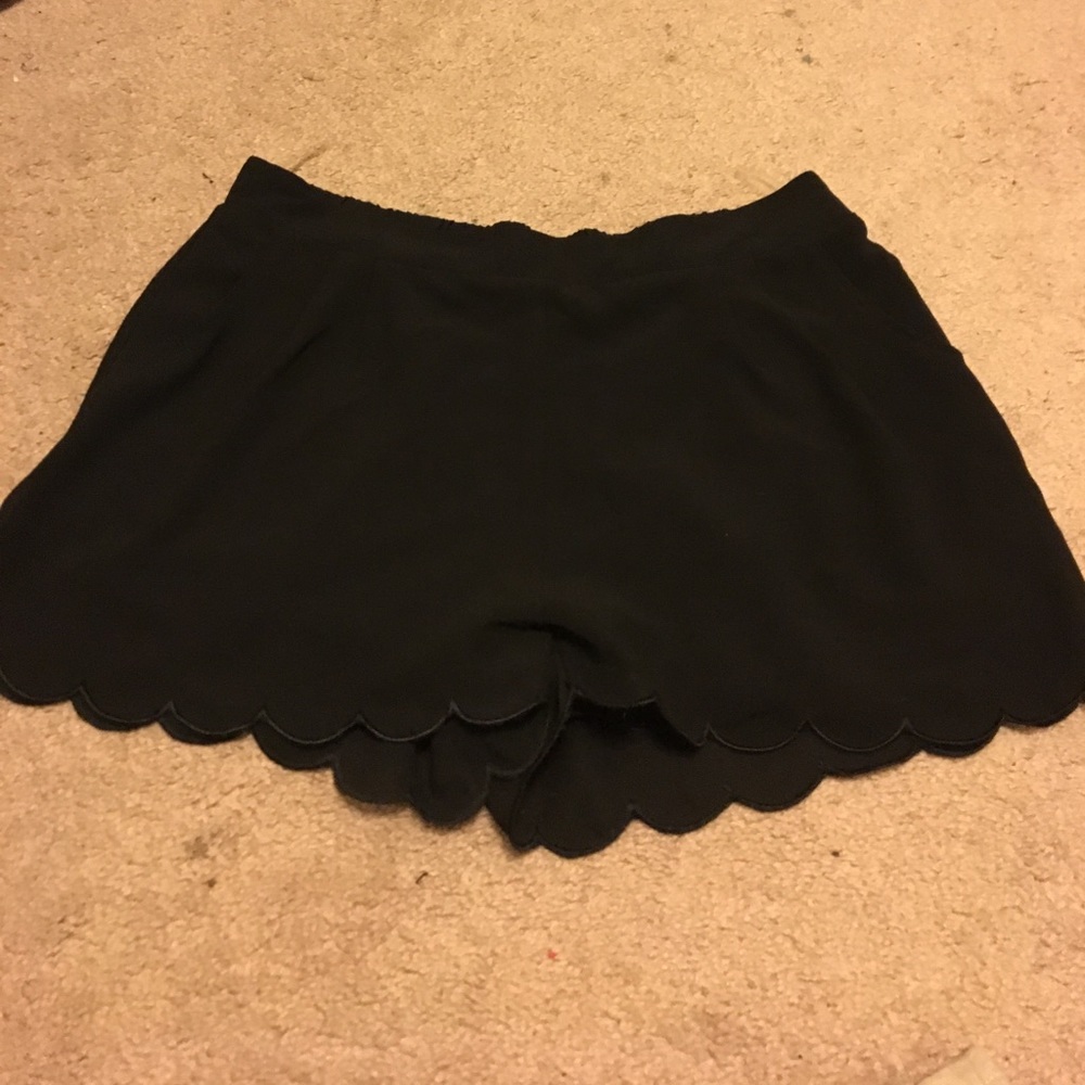 Black scallop shorts