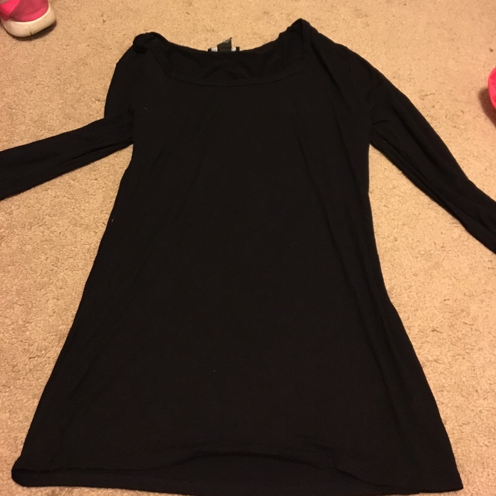 Black long sleeve shirt