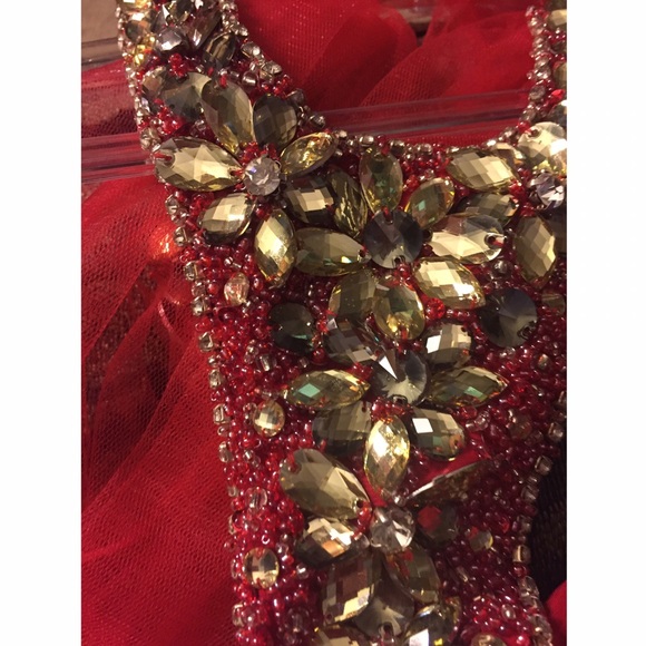 Red prom dress - Picture 4 of 4