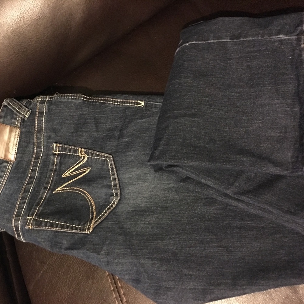 Maurice's straight fit