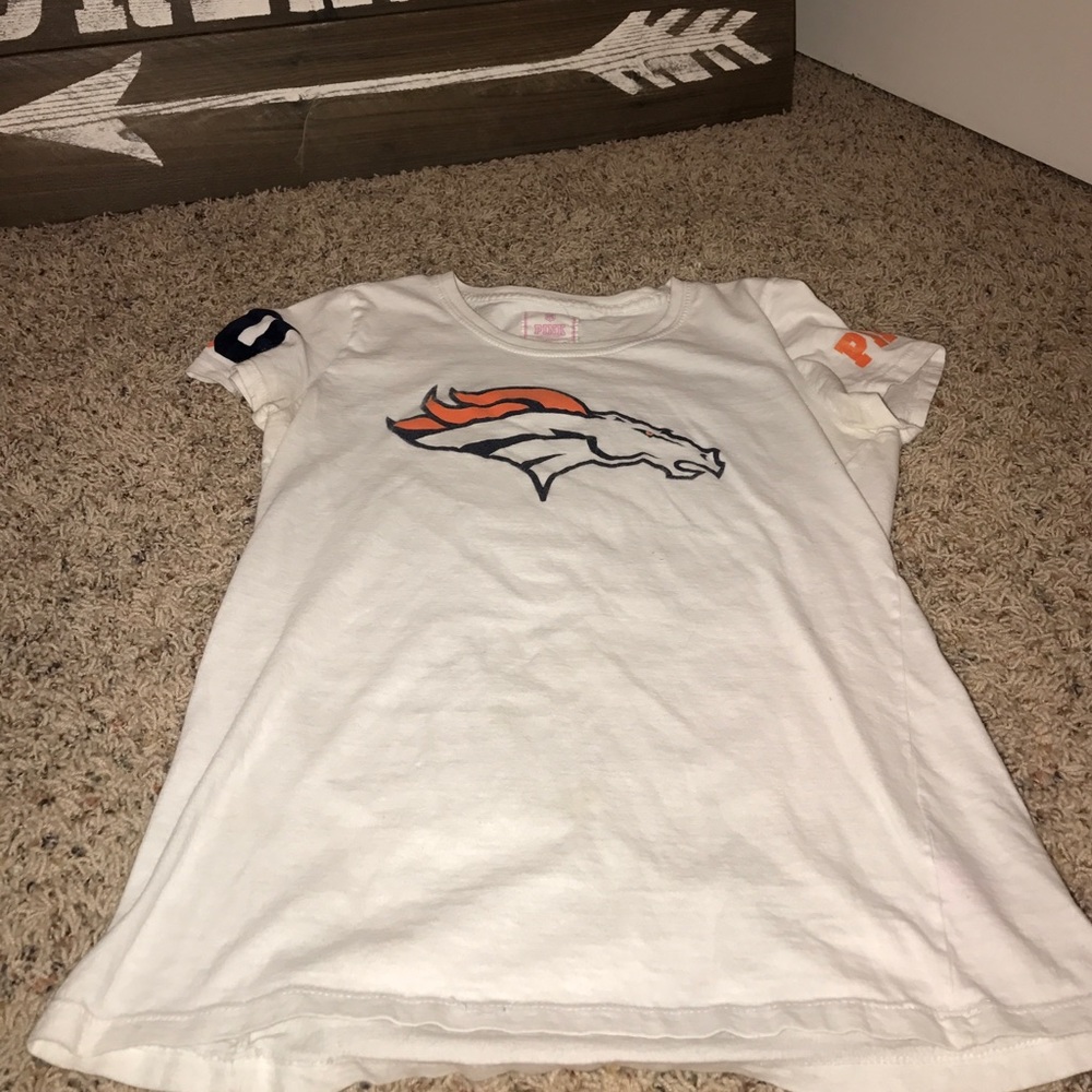 Pink/VS Broncos Super Bowl t-shirt