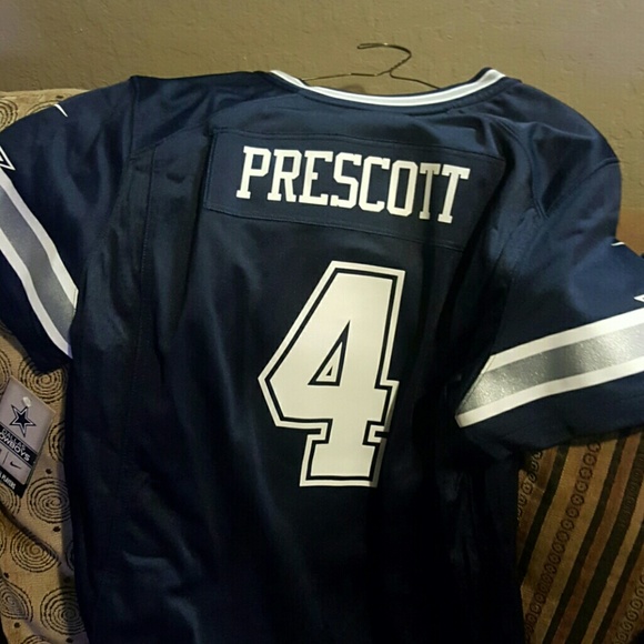 Too small - Picture 2 of 3