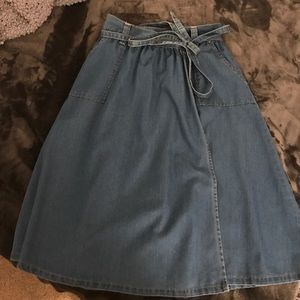 Old Navy skirt denim size S never worn