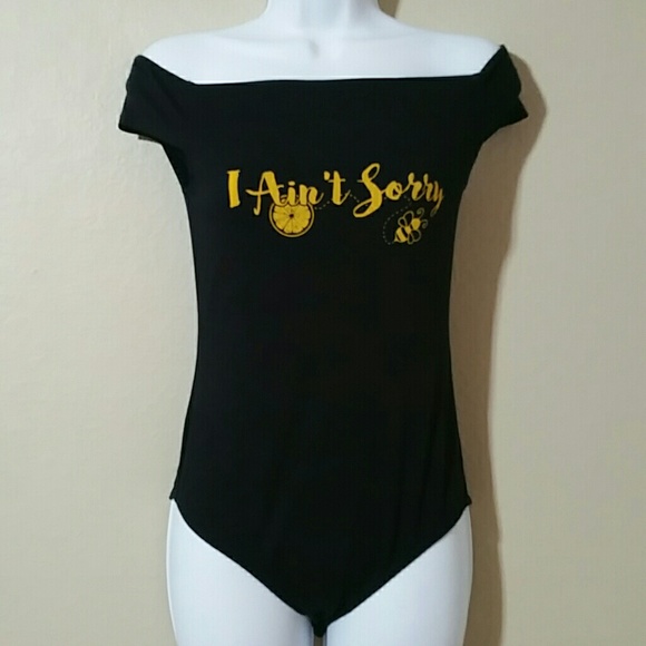 👄NEW! Ain't Sorry Off Shoulder Bodysuit👄 - Picture 6 of 8