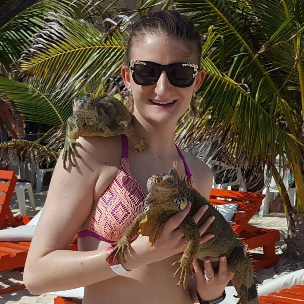 Meet your Posher, Lexie