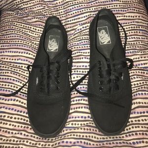 All black Vans size 9 womens/7.5 mens