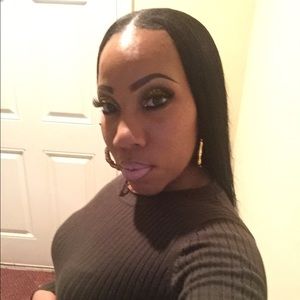 Meet your Posher, Elyse