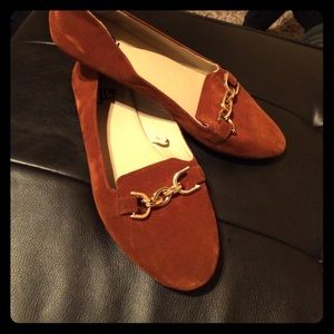 Tan flats