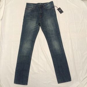 NWT True Religion Paxtyn Jeans