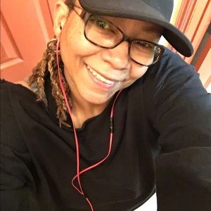 Meet your Posher, Coretta