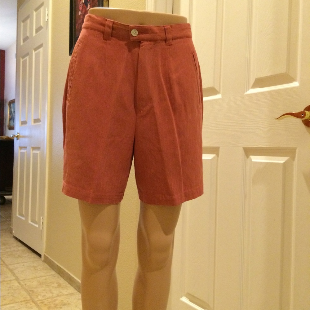 Women's Size 4 Shorts by Tommy Bahama