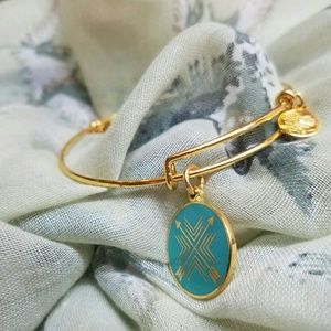 Arrows of Friendship Gold Bracelet