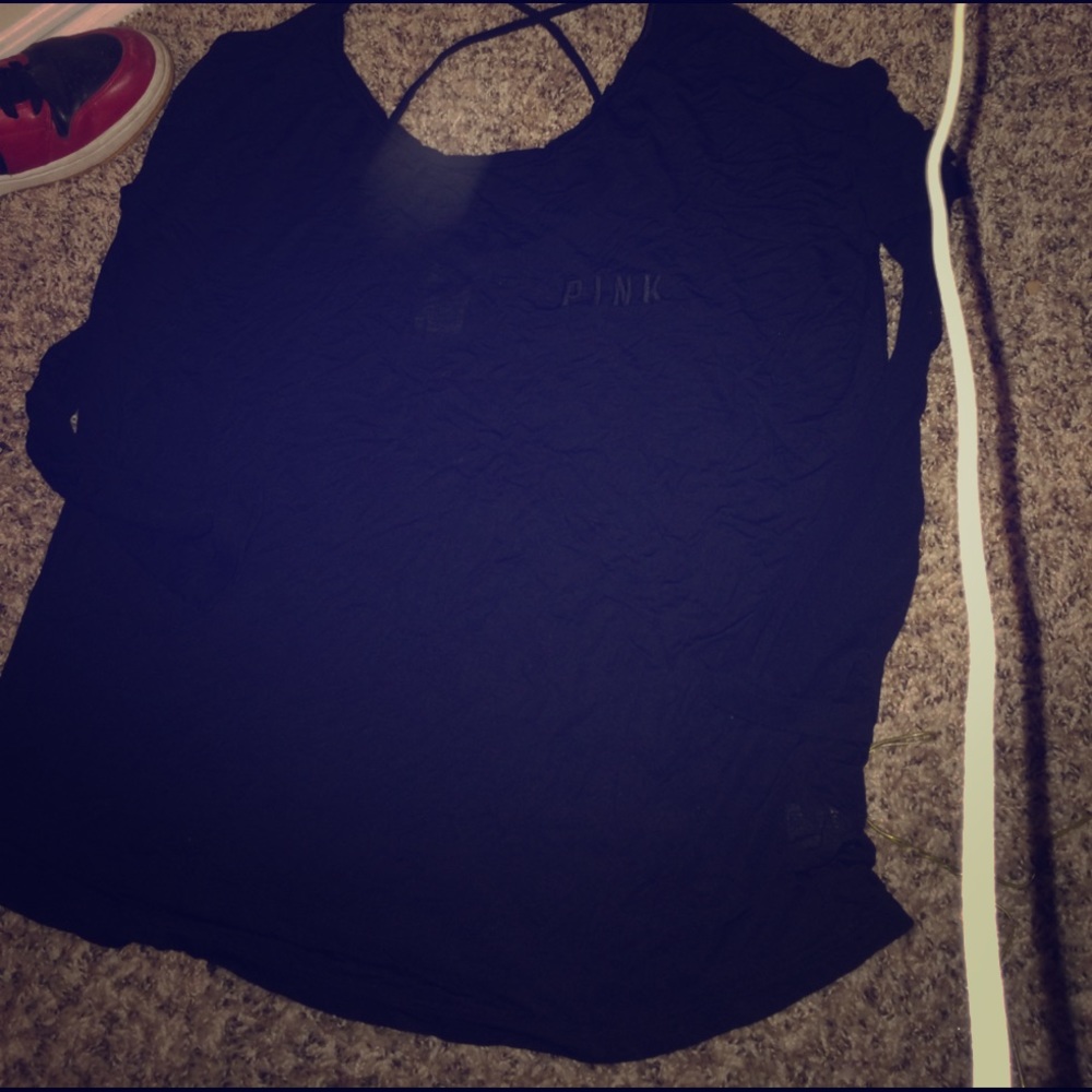 Black tee shirt