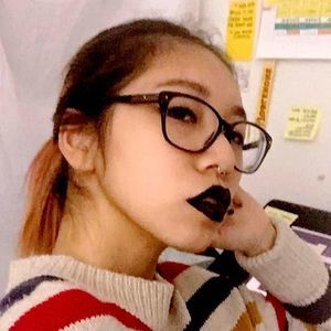 Meet your Posher, Dot