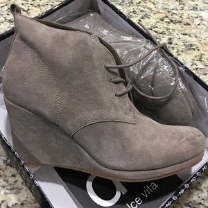 NWT dolce Vita lace up wedge booties size 10