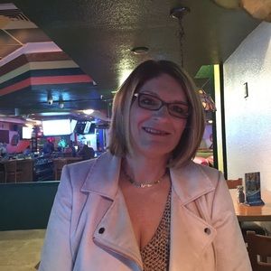 Meet your Posher, Pamela