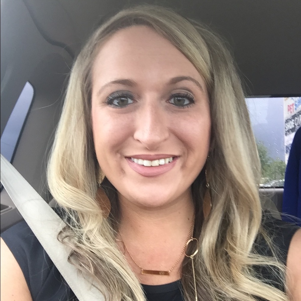 Meet your Posher, Leann