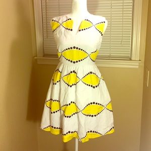 "Little yellow dress"
