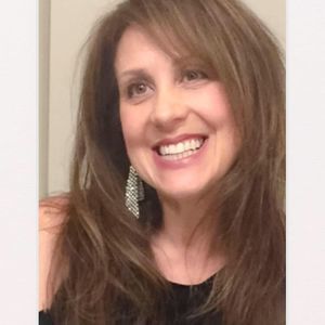 Meet your Posher, Debbie