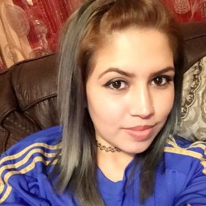 Meet your Posher, Iris