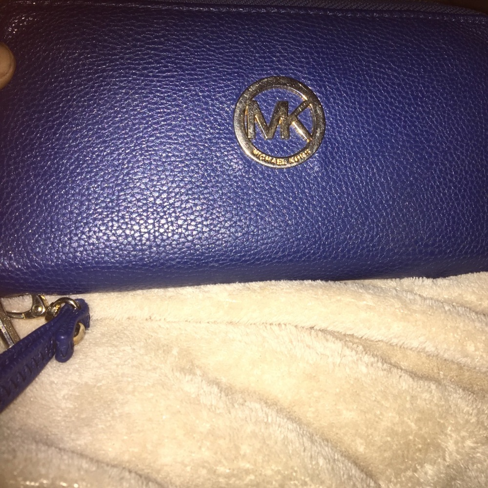 Michael Kors navy blue wallet