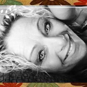 Meet your Posher, Valerie