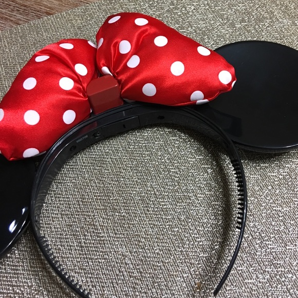 Minnie ears that light up - Picture 2 of 3