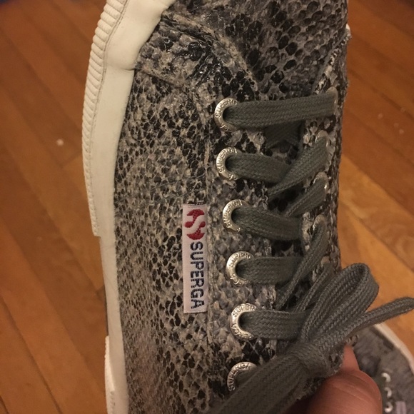 Sneakers - Picture 2 of 2