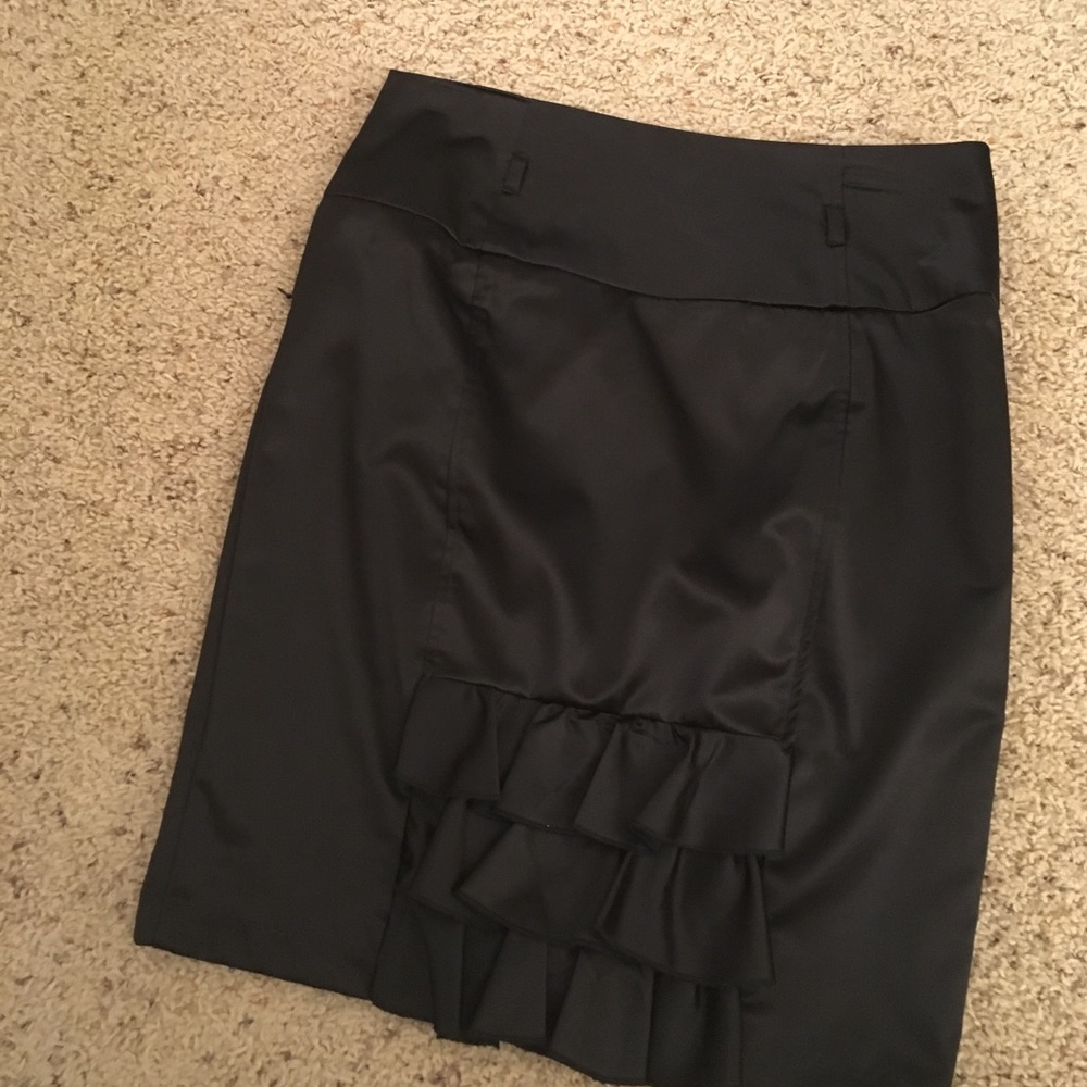 Black pencil skirt