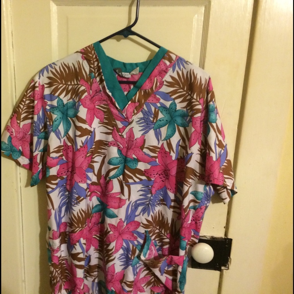 Scrub Top