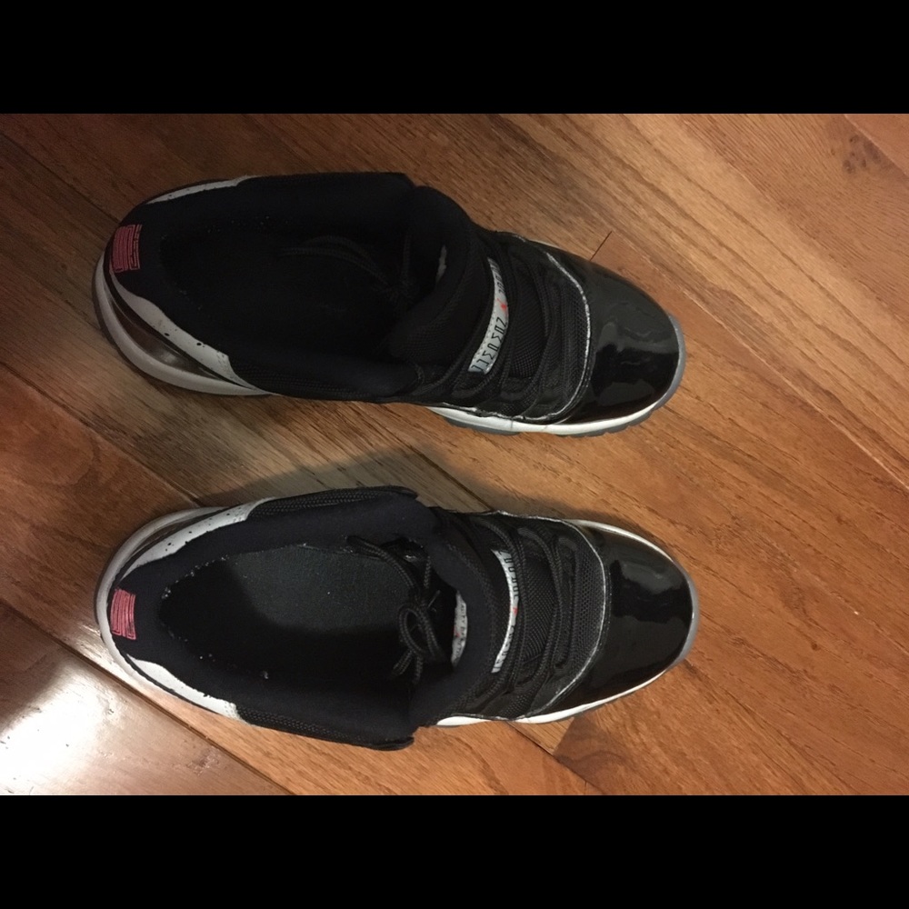 Jordan 11s - Picture 3 of 4
