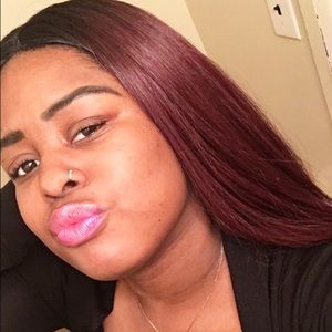 Meet your Posher, Denisha