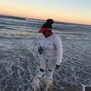 Meet your Posher, Serena