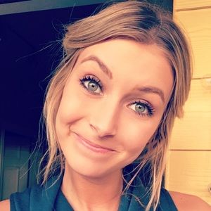 Meet your Posher, Katelynn