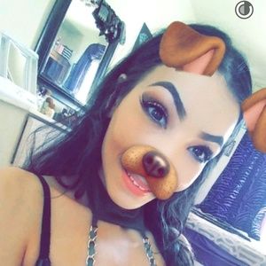 Meet your Posher, Crystal