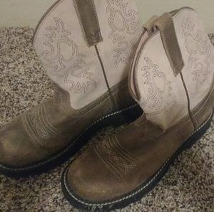 Ariat Womans size 7 Pink and Brown Low Boots