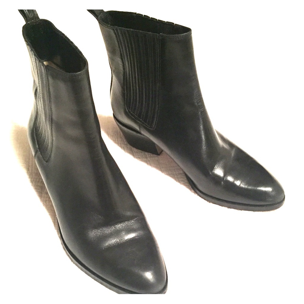 ❤SALE❤ Michael Kors - Black Chelsea Boots