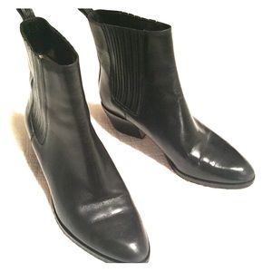 ❤SALE❤ Michael Kors - Black Chelsea Boots