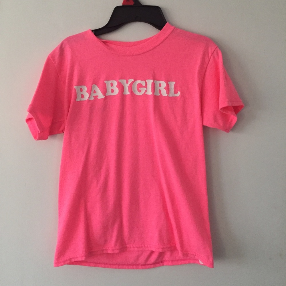 babygirl tee