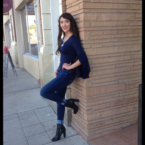 SOLD OUT - Picture 2 of 4