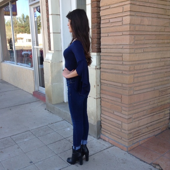 SOLD OUT - Picture 4 of 4