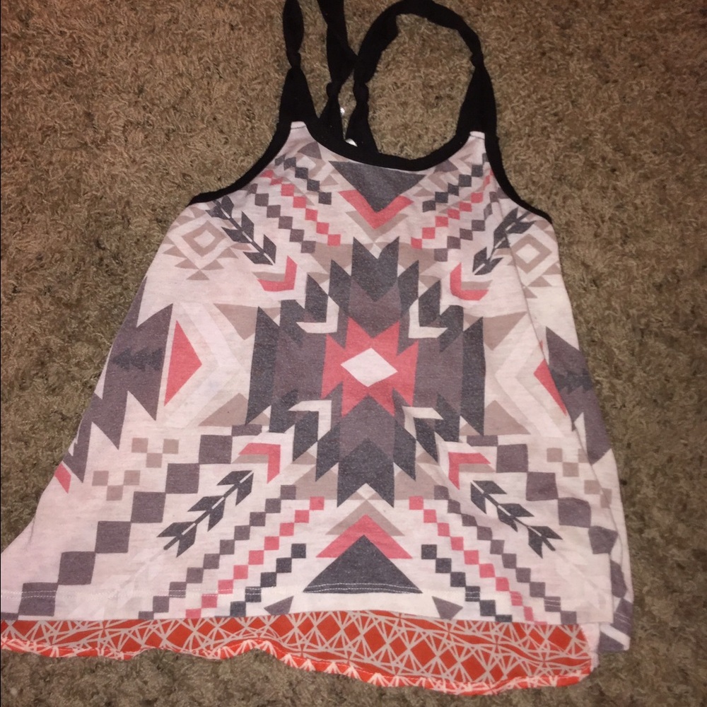 Super Cute geometric tank top!