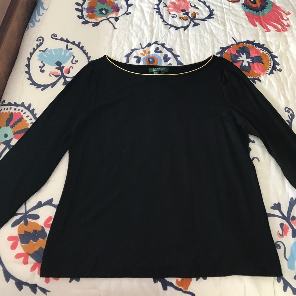 ❤️ SALE 💙 RL Top w/ Gold Detail