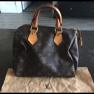 Authentic Louis Vuitton Speedy 25