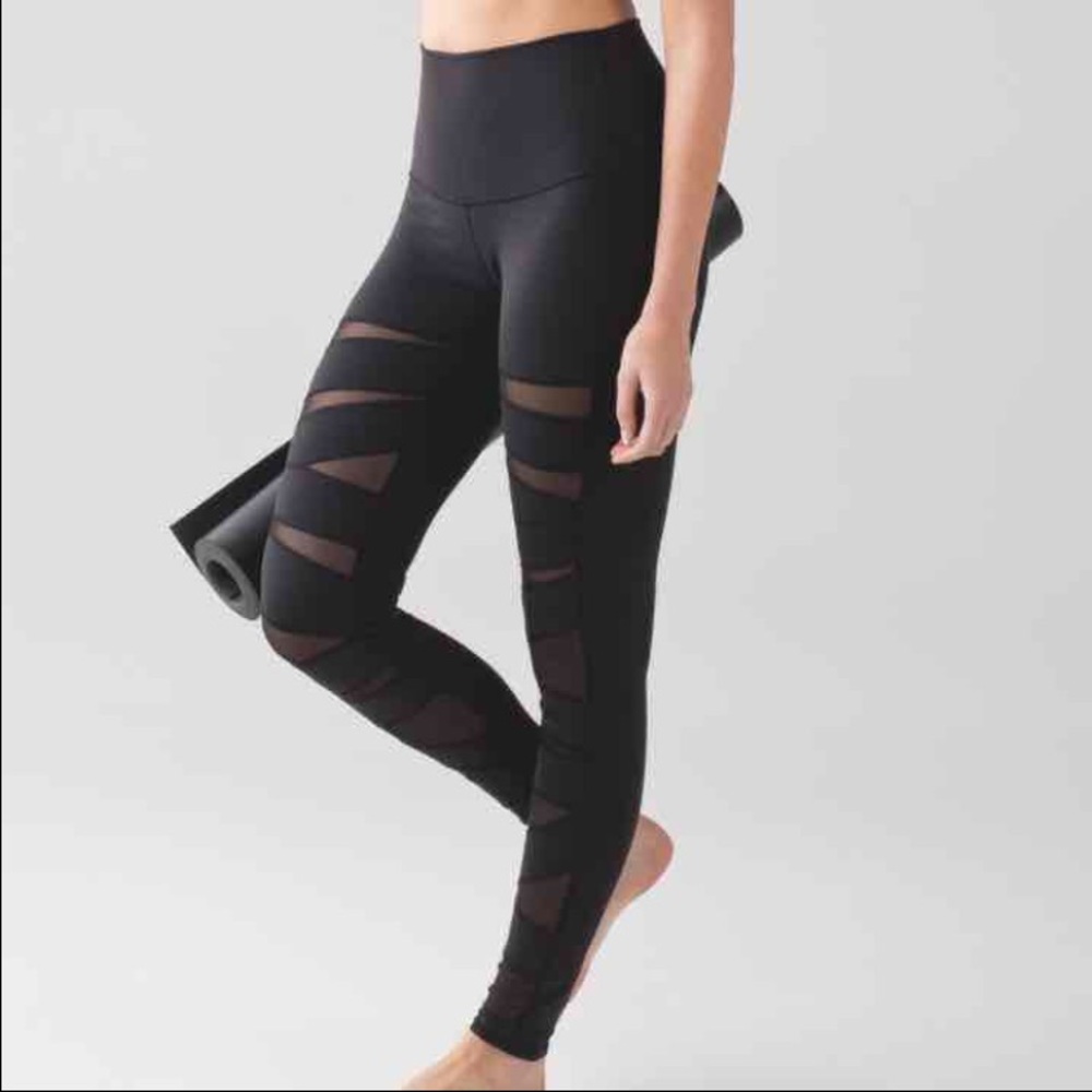 NWT Lululemon High Rise Wunder Under