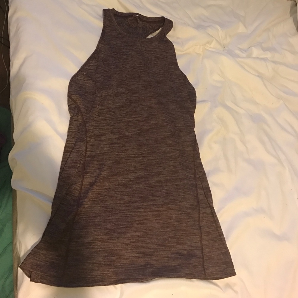 Maroon lululemon tank top size 4