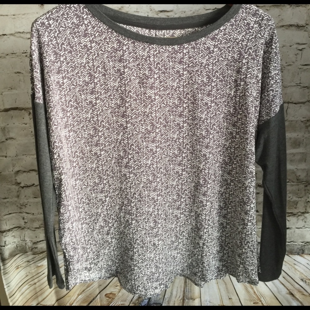 🌷NWT Lou & Grey Mixed Media Abstract Shirt Size L