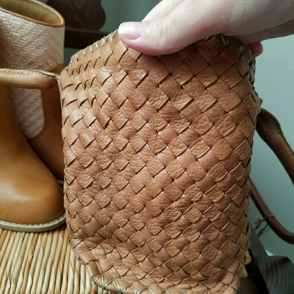 Fossil Basket Weave Leather Shoulder Bag Gem
