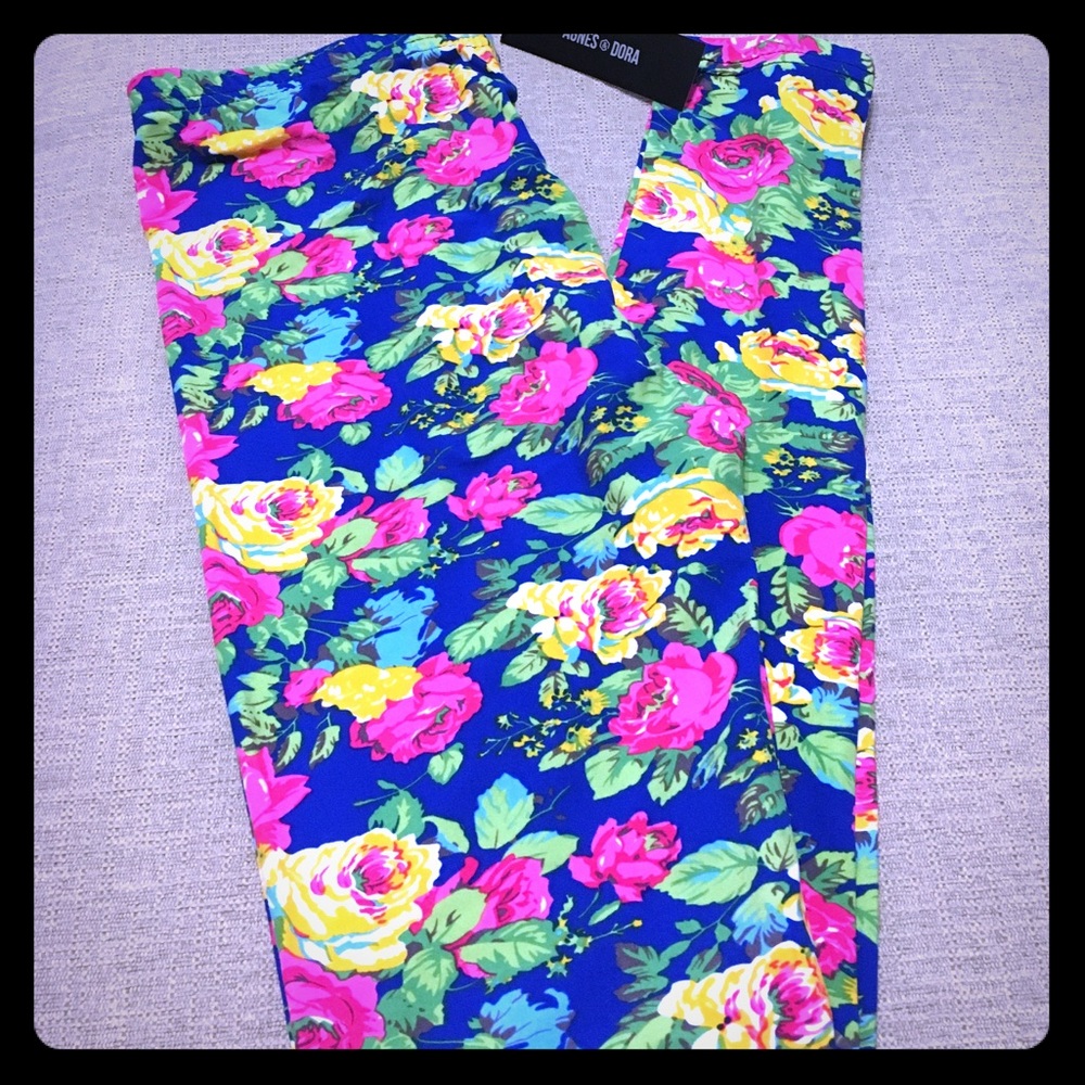 Agnes and Dora leggings