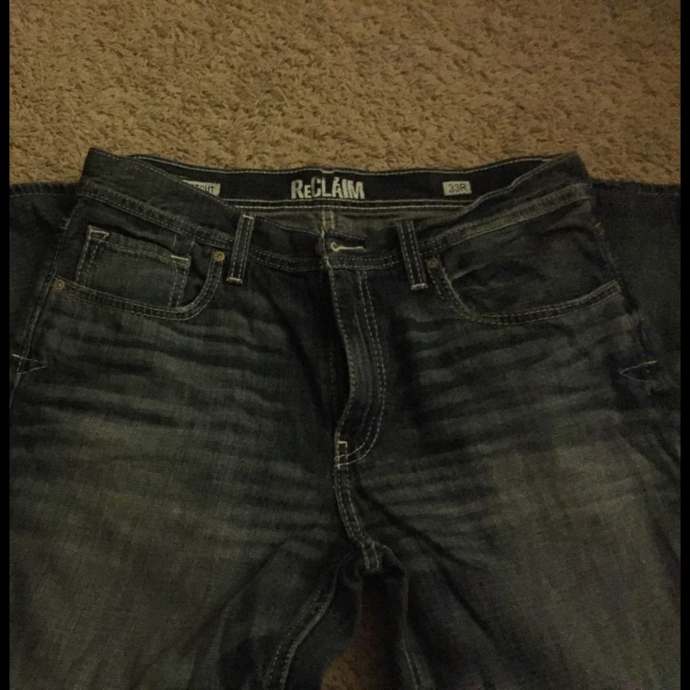 Buckle Jeans